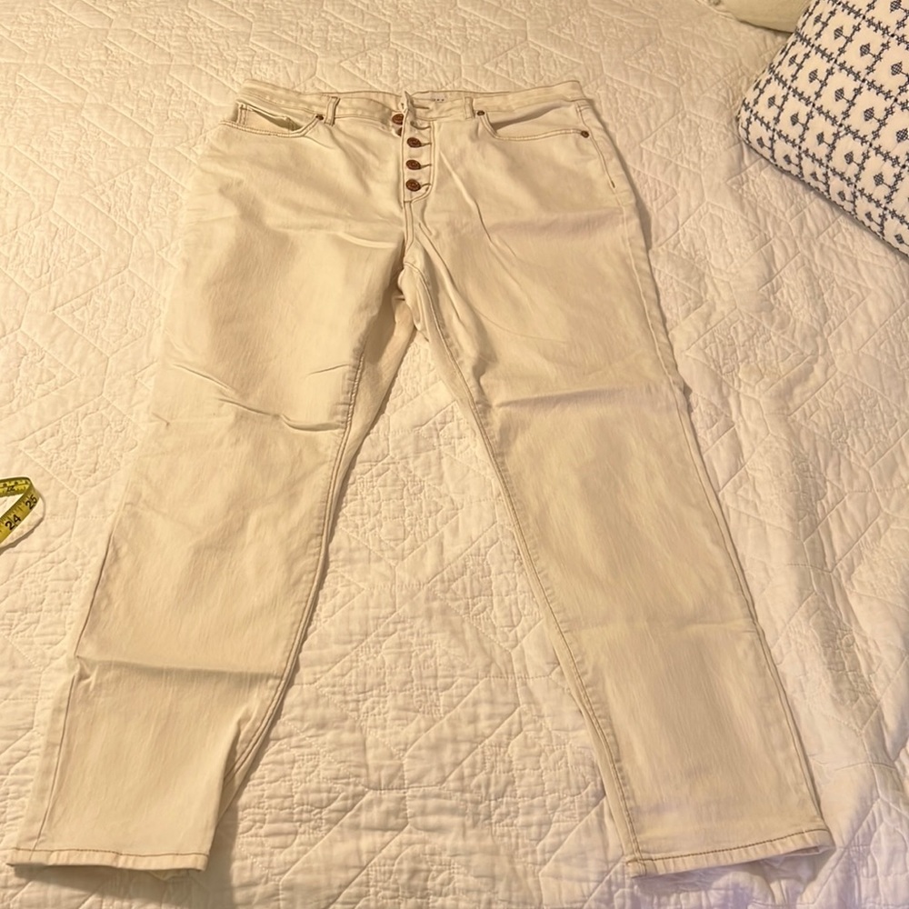 Loft white jeans size 14/32